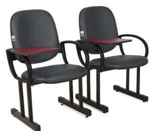 02 Cadeiras Escolar para Auditório e Escolas com Prancheta Linha Dallas Auditório Marrom