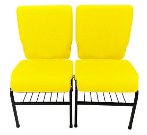 02 Cadeiras para Igrejas c/ Porta Biblía e Porta Cálice Amarelo