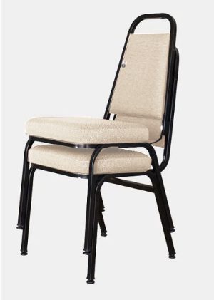 02 Cadeiras Empilhável para Hotelaria Linha Hotel Jersey Bege