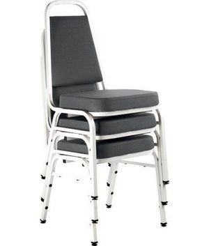 Kit com 3 Cadeiras Empilháveis Linha Hotel Plus Marrom